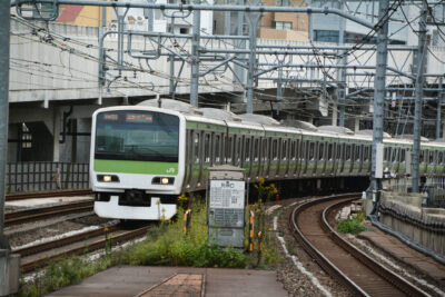 鉄道電気工事のきついところ5選【ただし、年収など魅力も多いです】