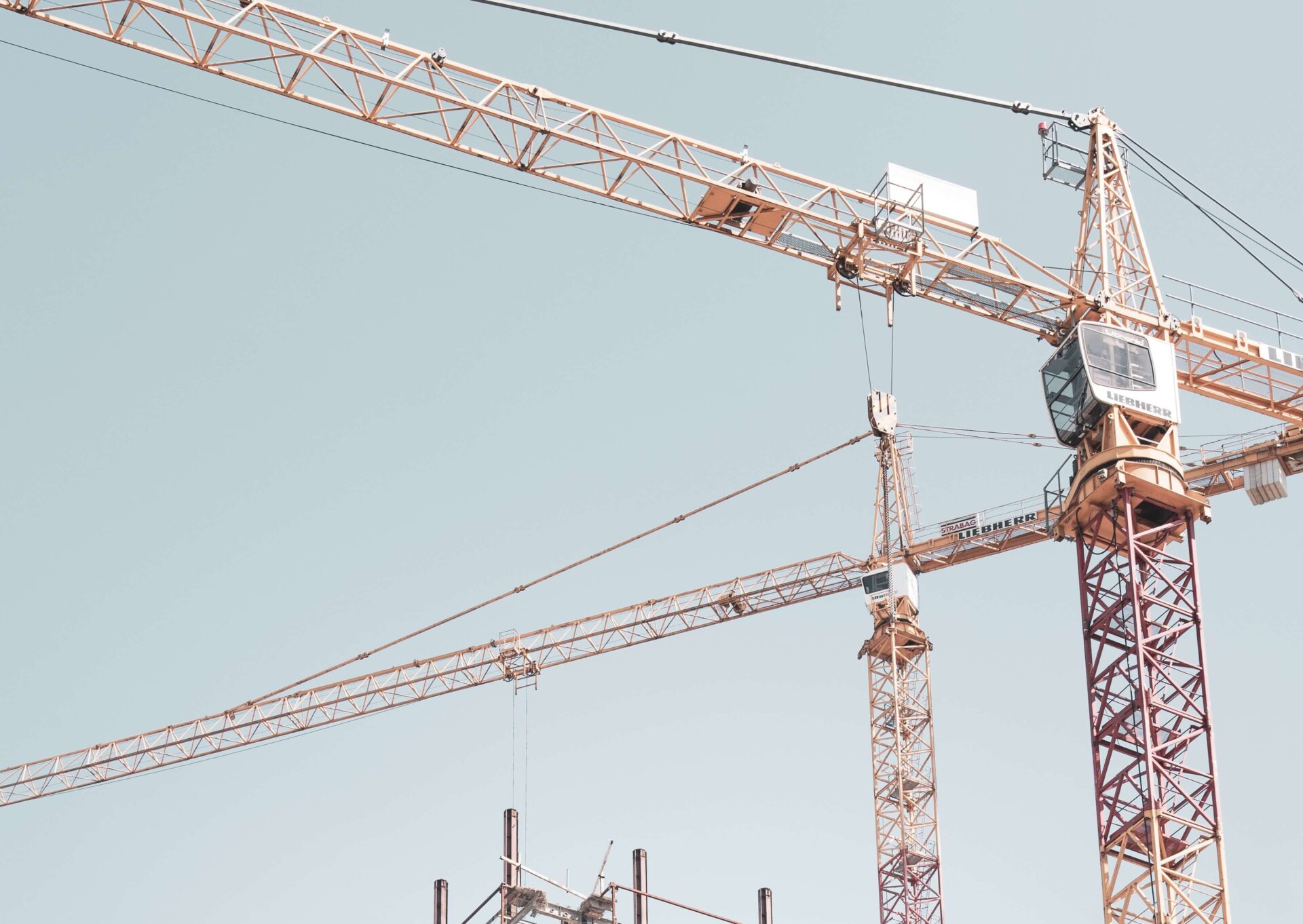 基本は現場監督は作業してはいけない【作業しない方がいい3つの理由】